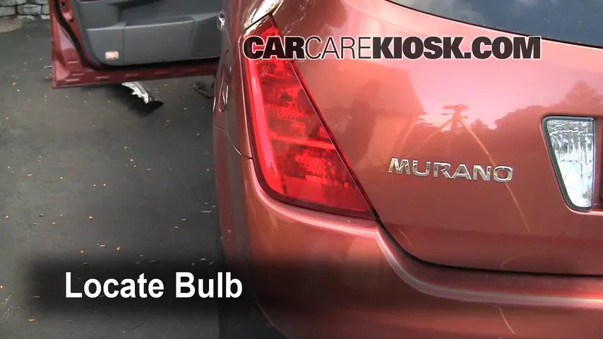 2004 Nissan Murano SL 3.5L V6 Lights Turn Signal - Rear (replace bulb)
